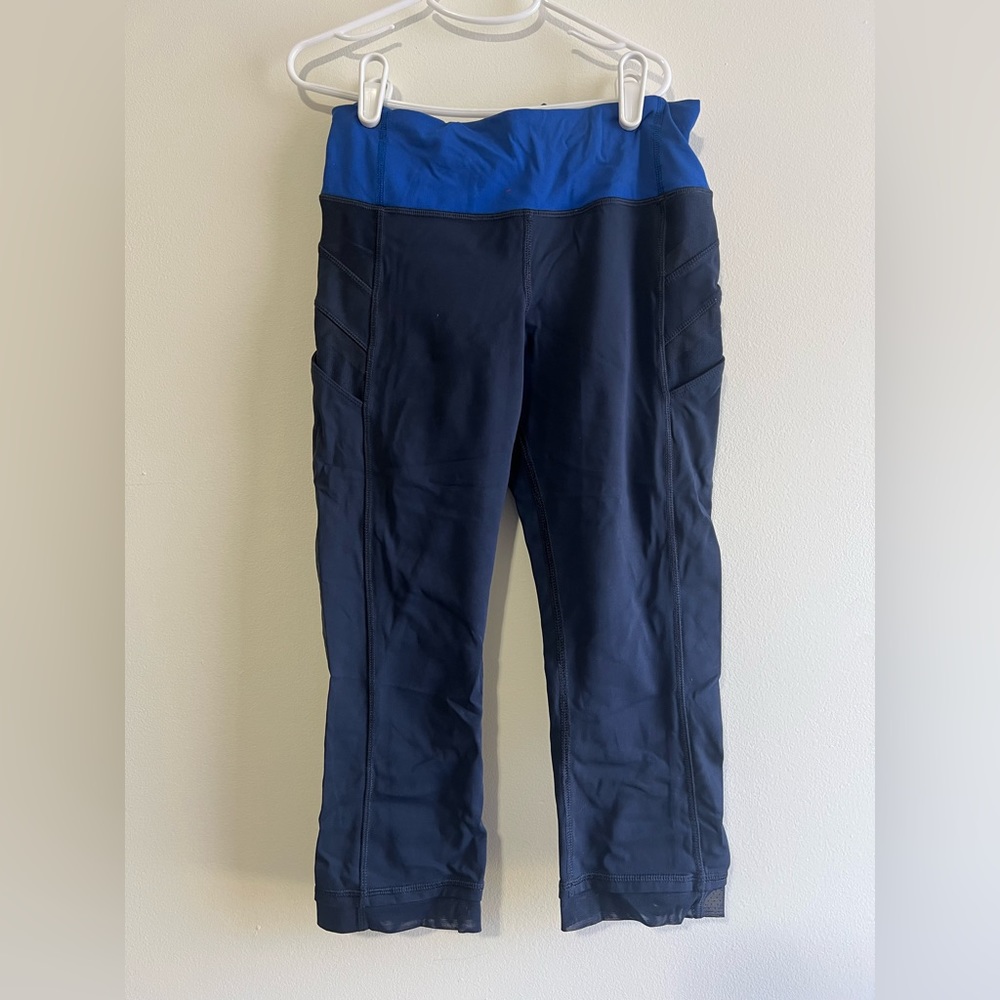 Lululemon cropped dark blue leggings